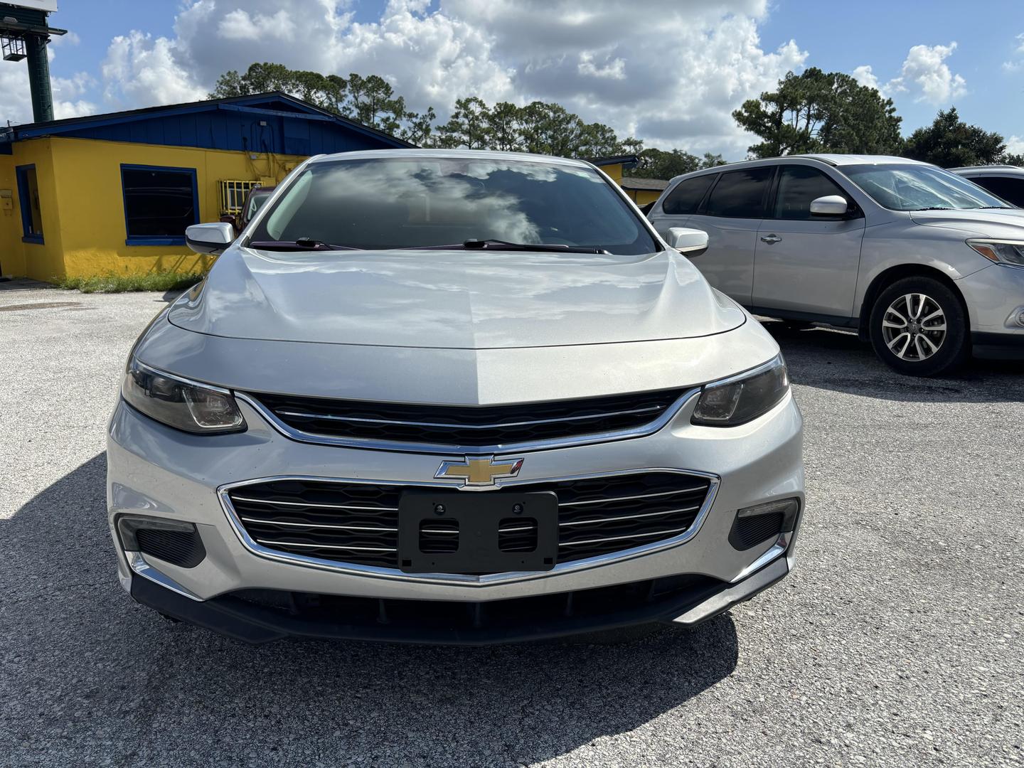 2018 Chevrolet Malibu 1LT photo 3