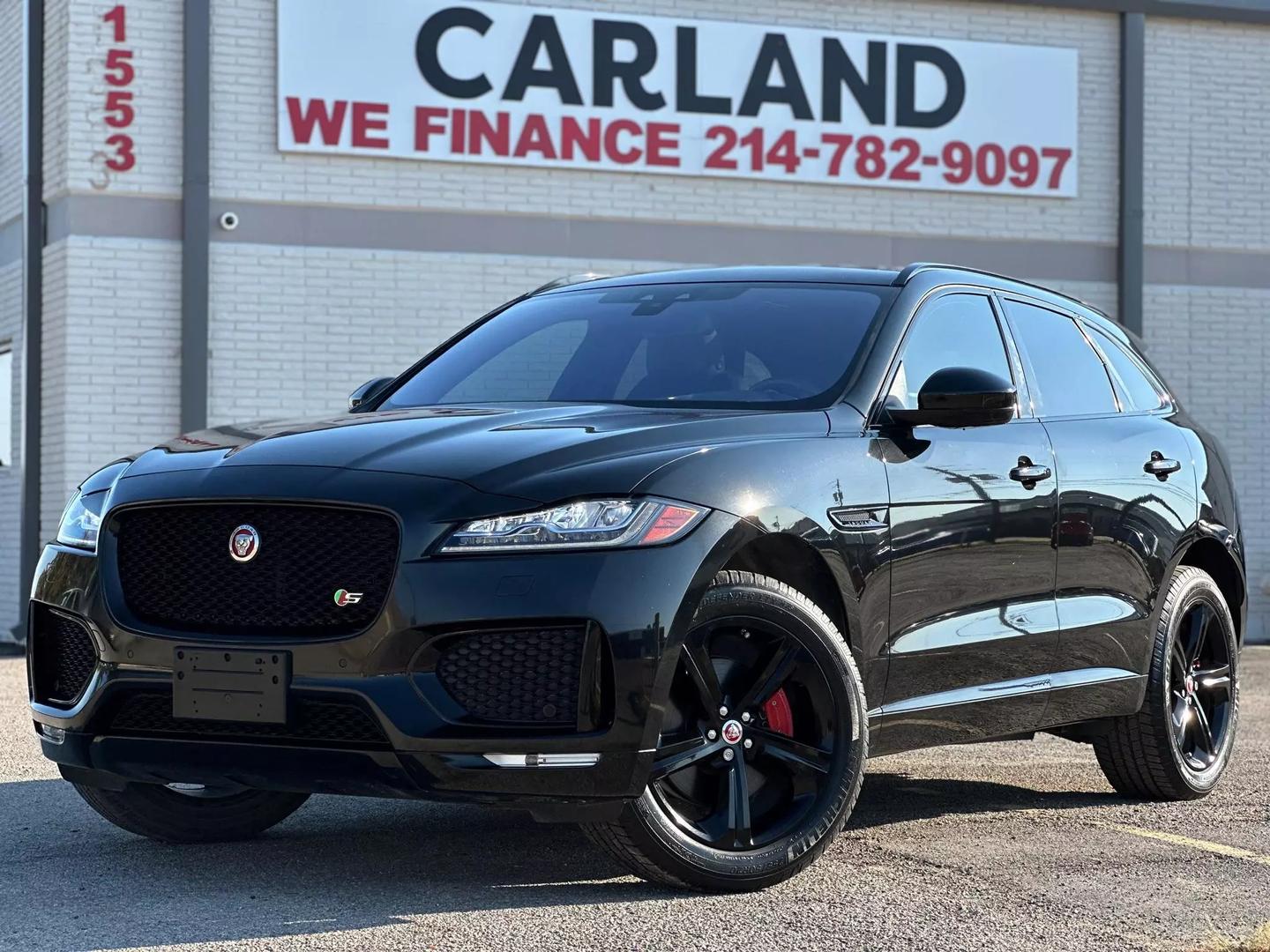 2017 Jaguar F-pace - Image 1