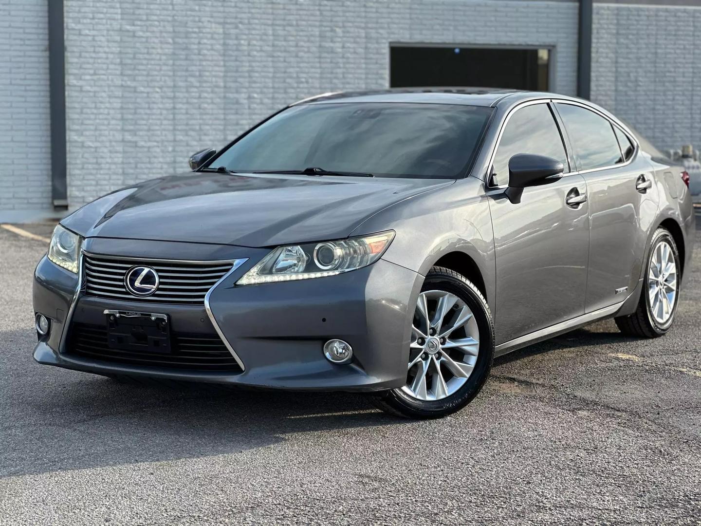 2013 Lexus Es - Image 2