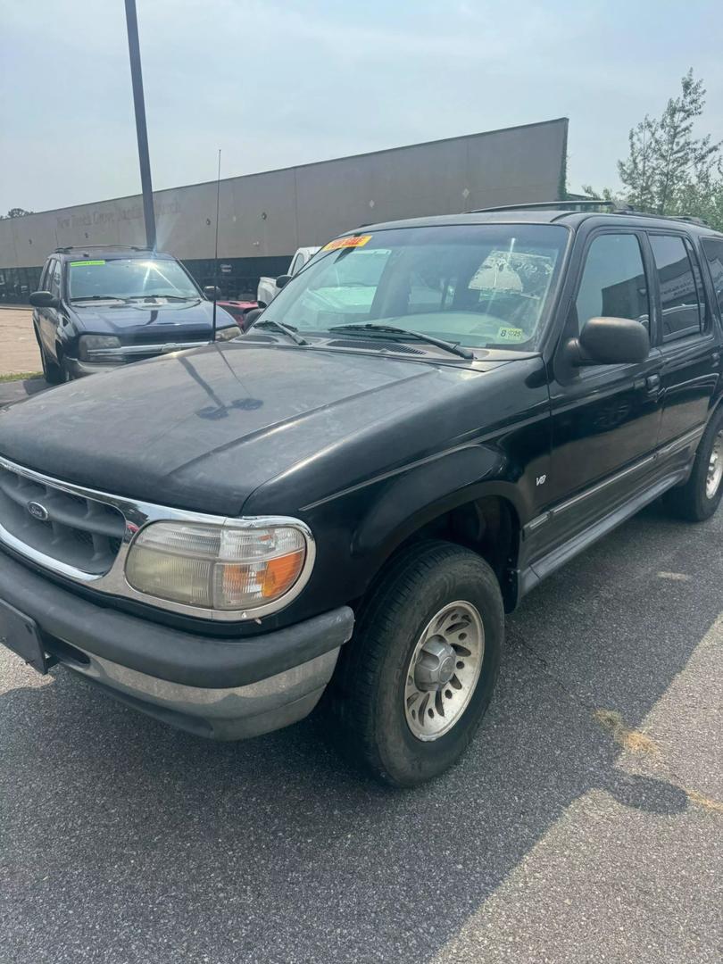 1998 Ford Explorer EDDIE BAUER photo 2