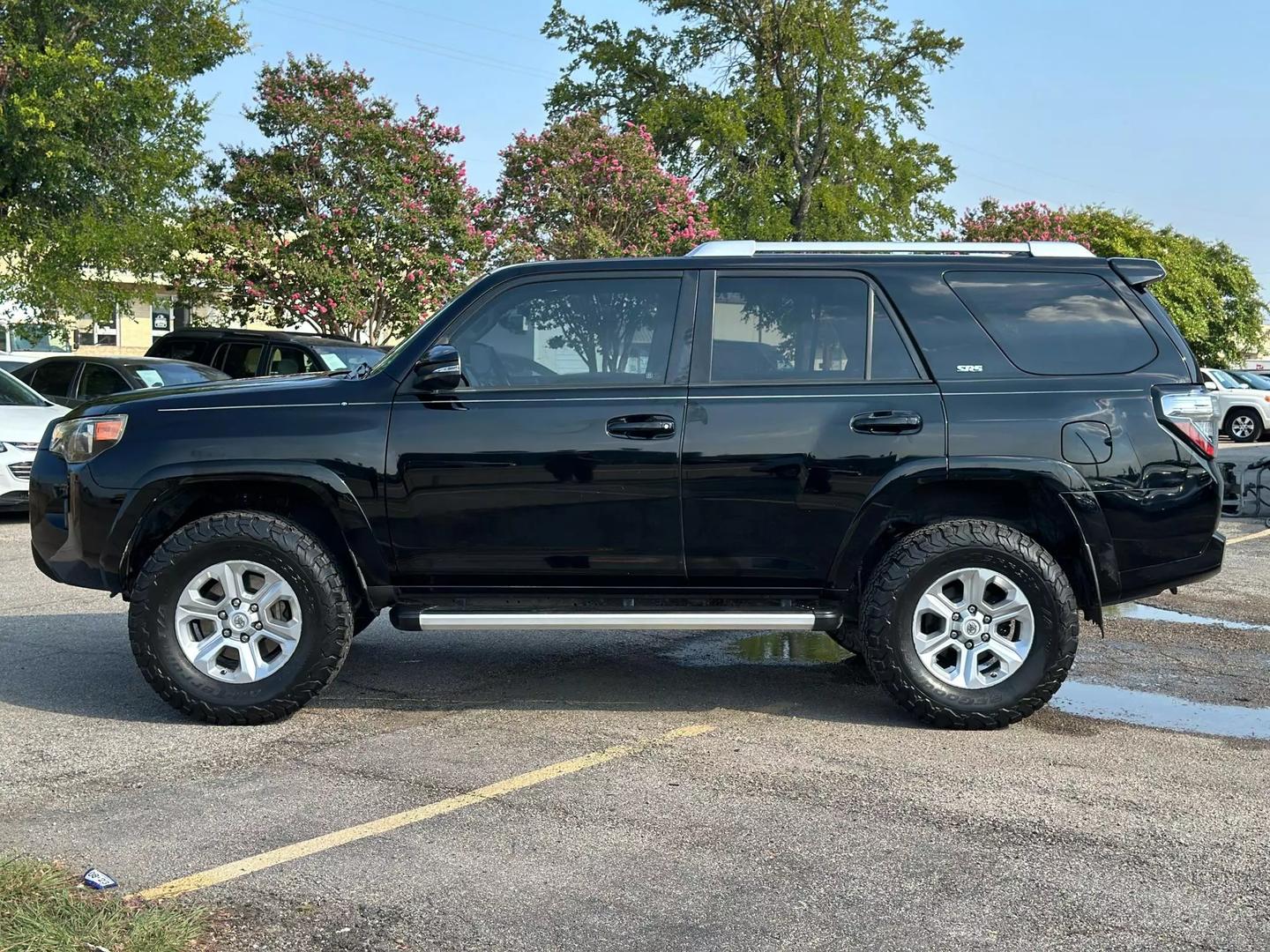 2014 Toyota 4runner - Image 4