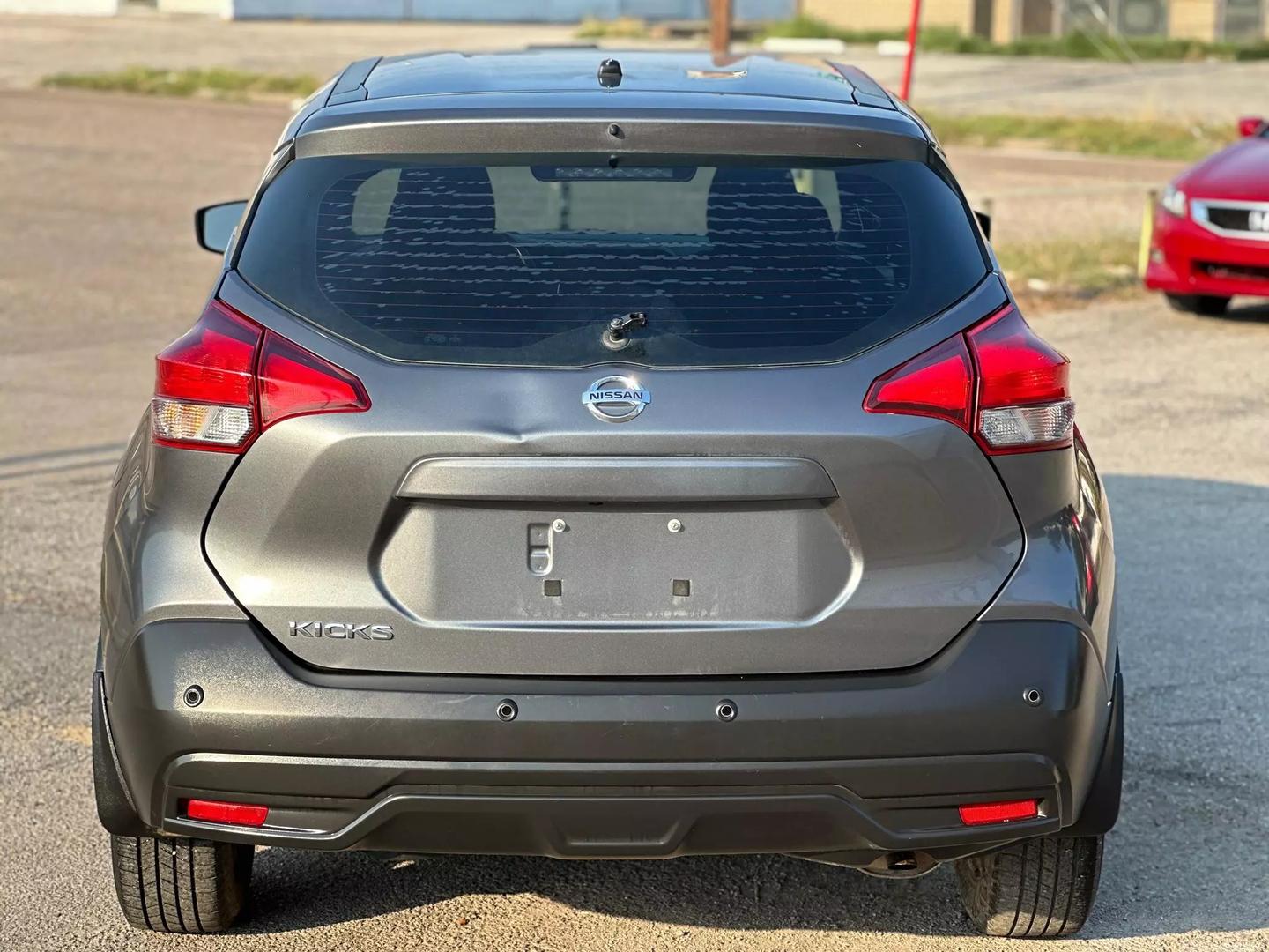 2020 Nissan Kicks - Image 6