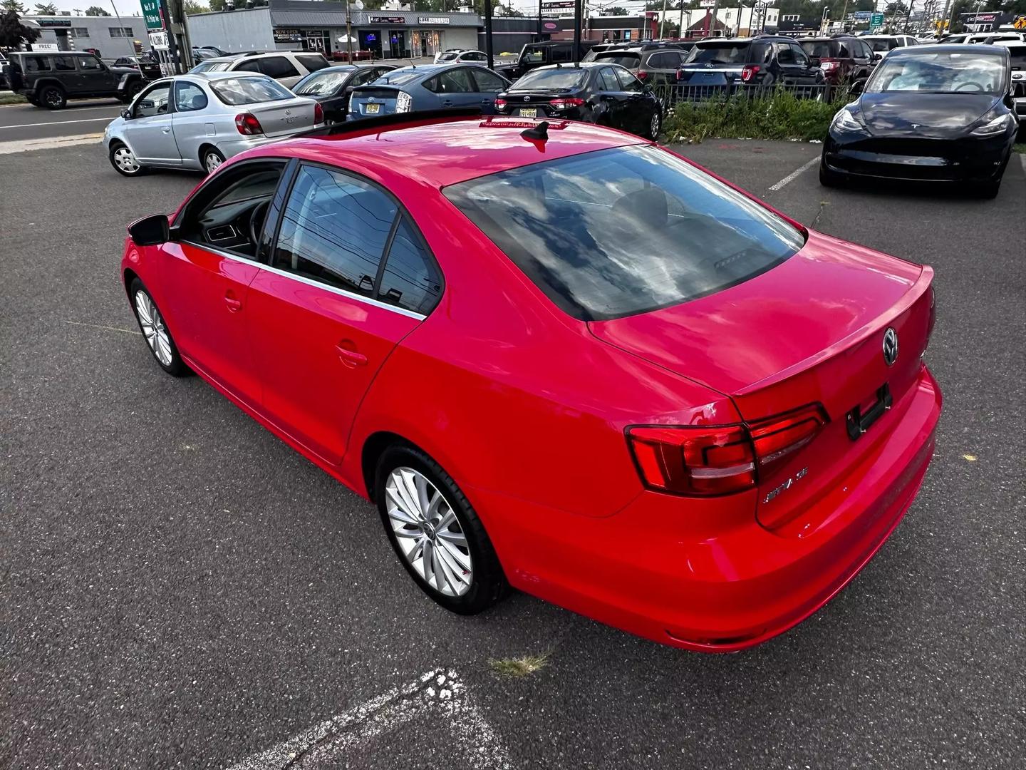 2015 Volkswagen Jetta - Image 6