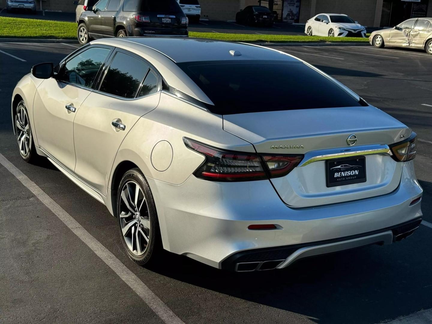 2019 Nissan Maxima SV photo 3