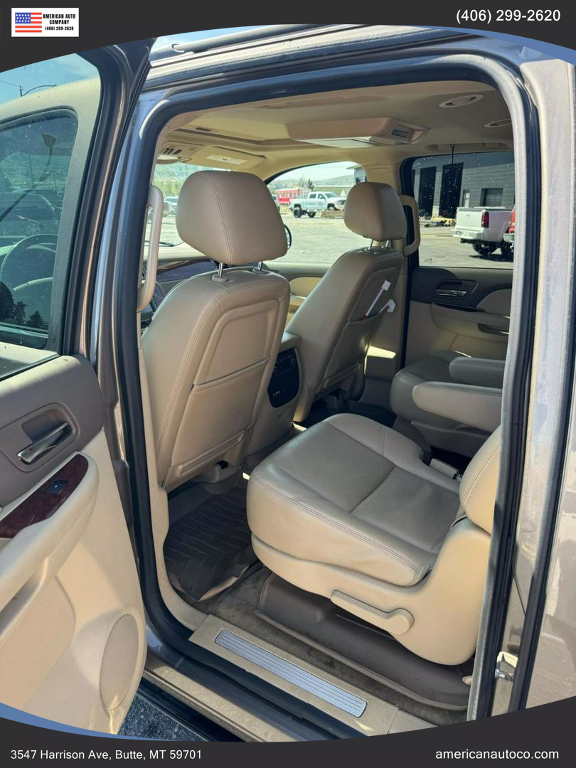 2012 Chevrolet Suburban LTZ photo 19