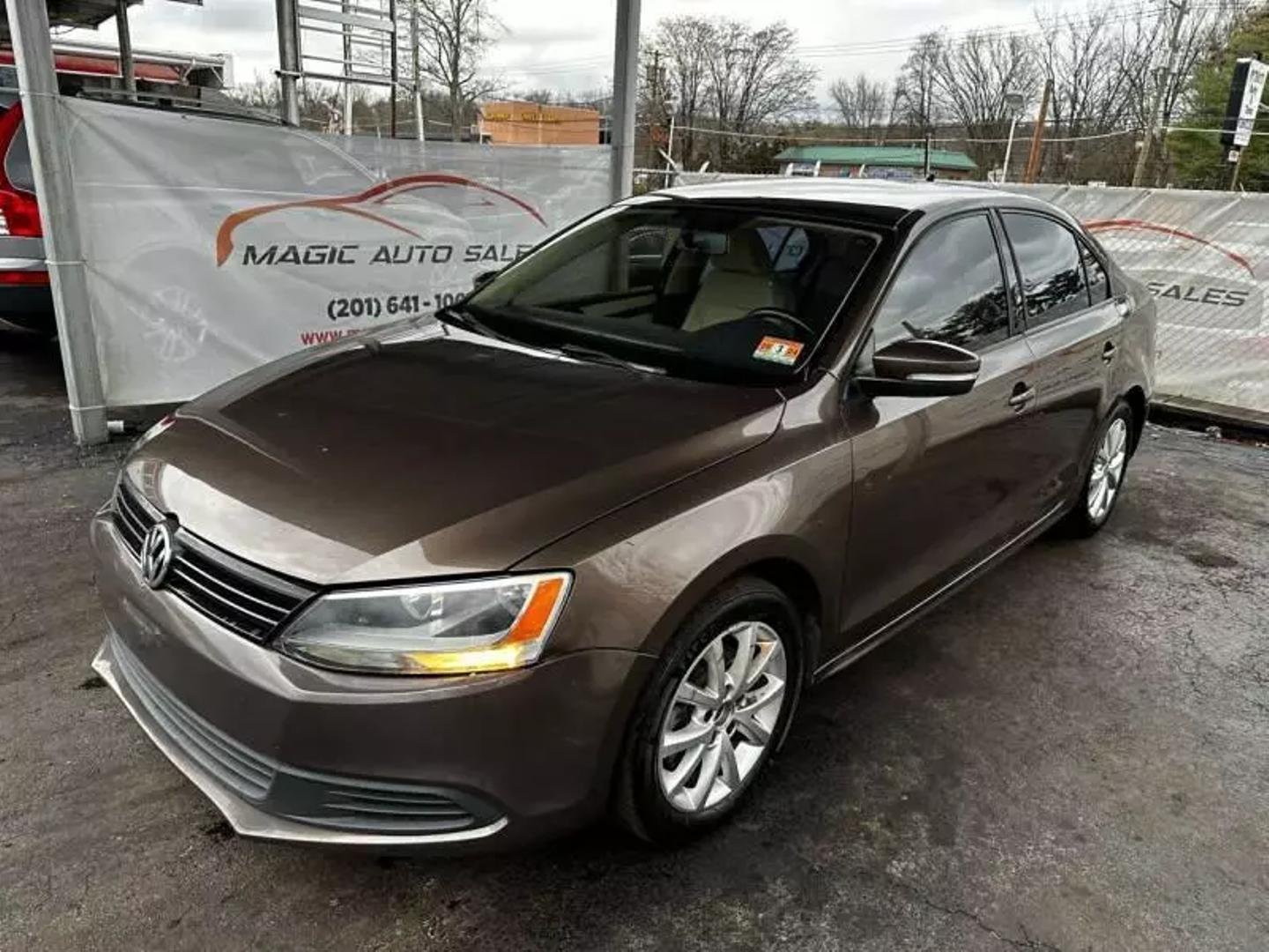 2011 Volkswagen Jetta - Image 11