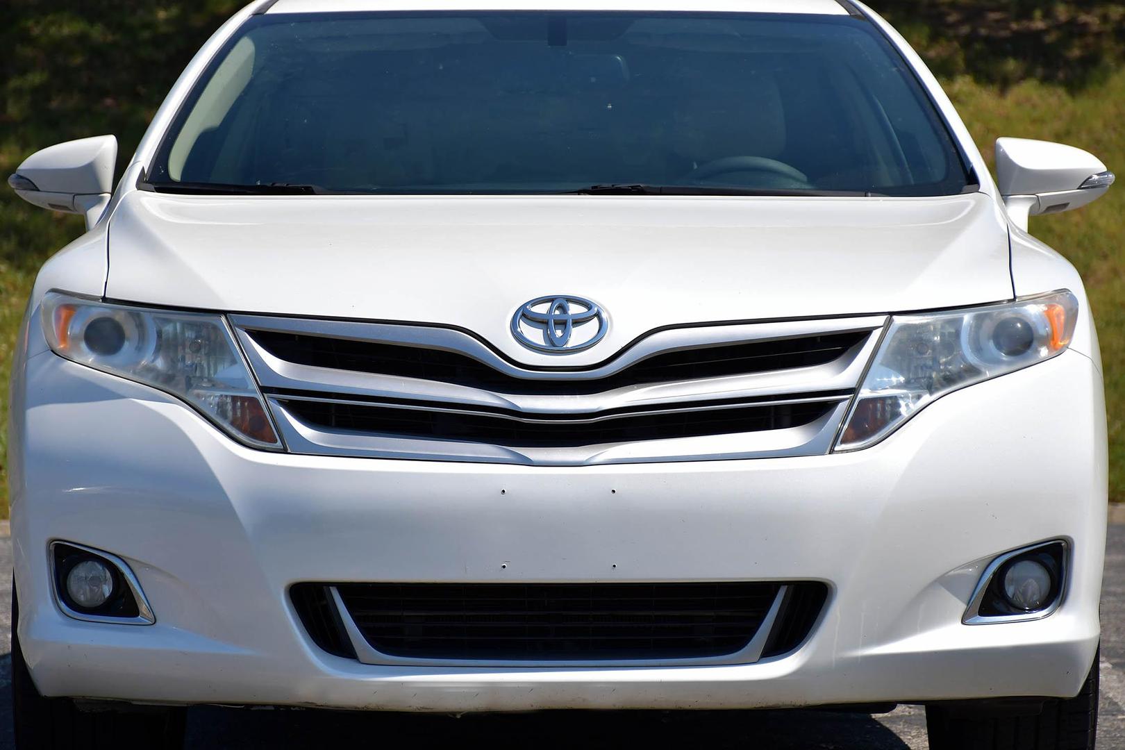 2013 Toyota Venza LE photo 4