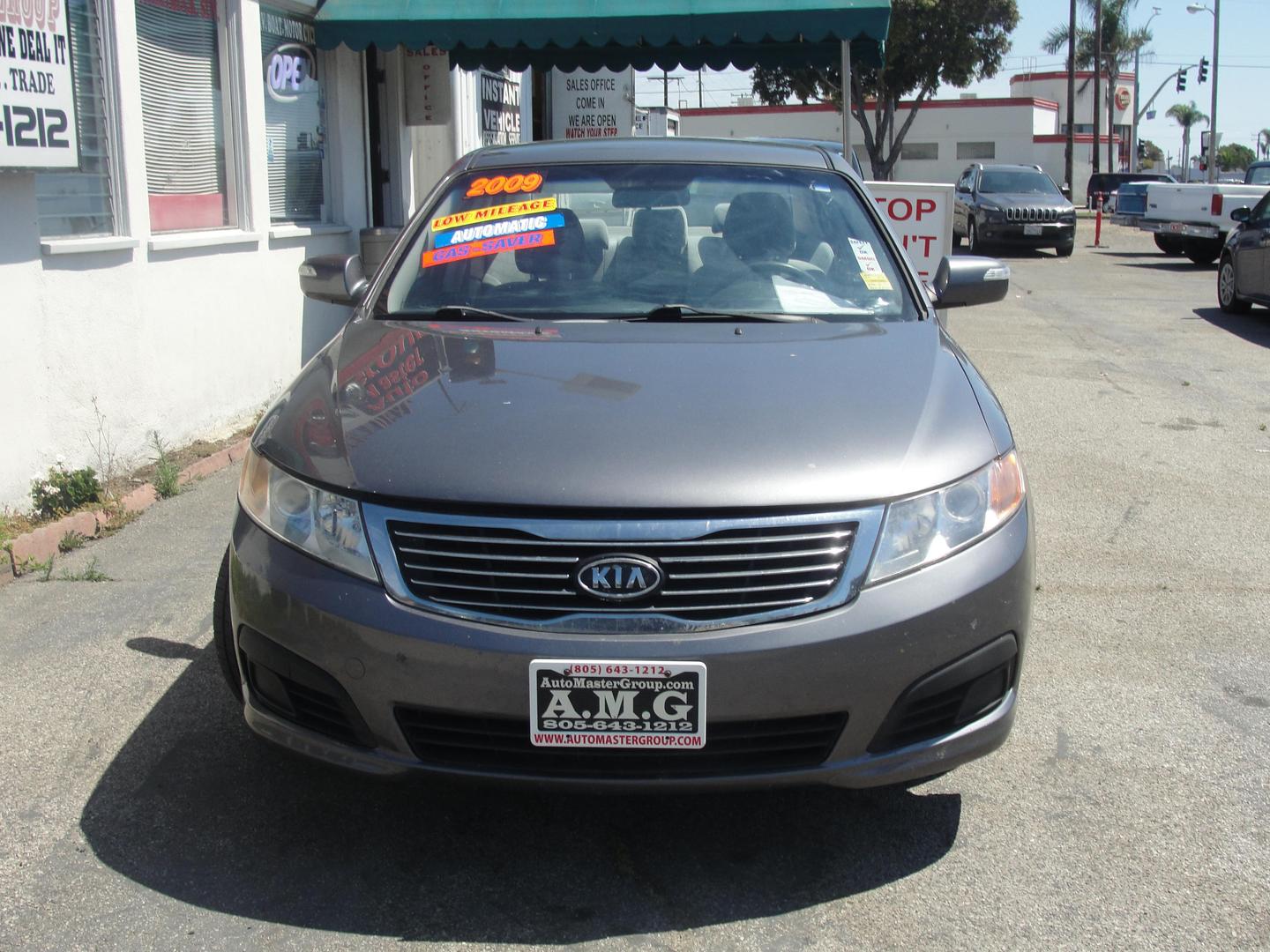 2009 Kia Optima LX photo 2