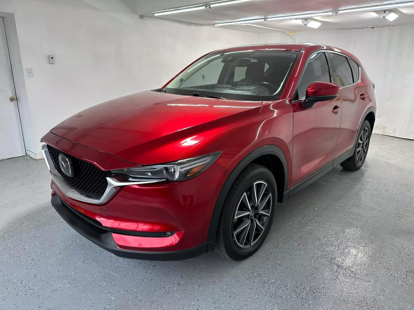 2017 Mazda CX-5 Grand Touring photo 3