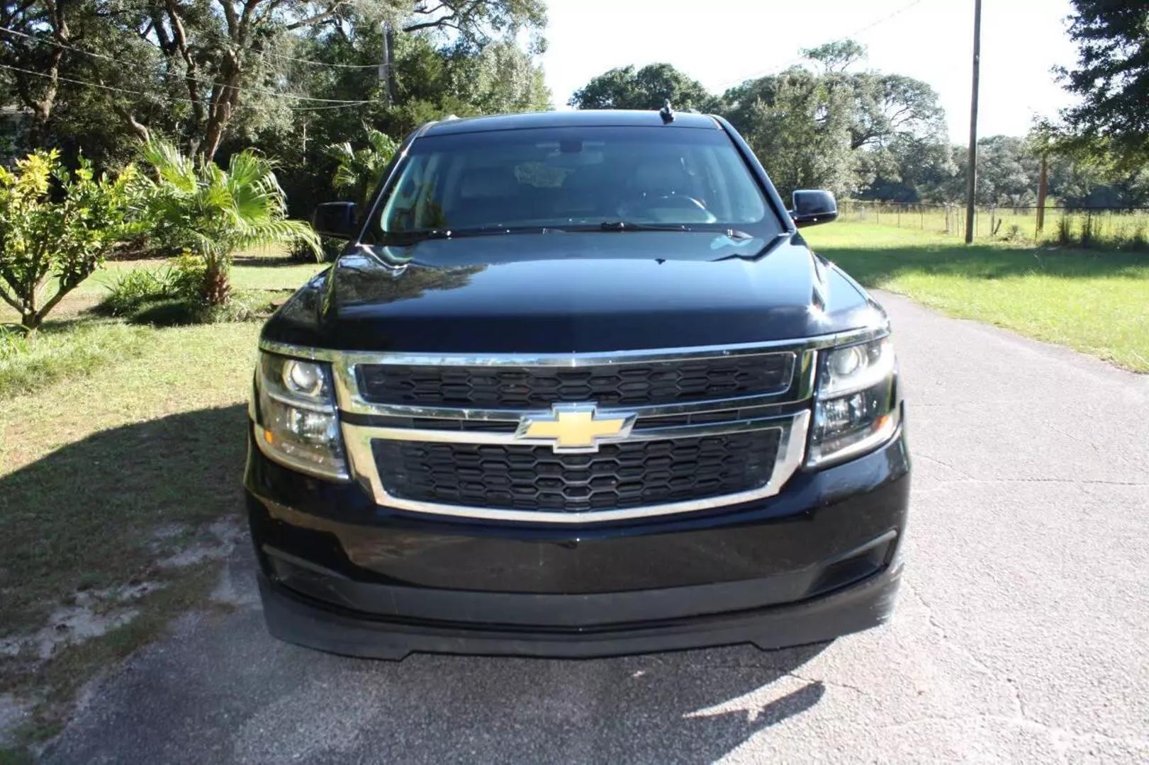 2018 Chevrolet Suburban LS photo 25