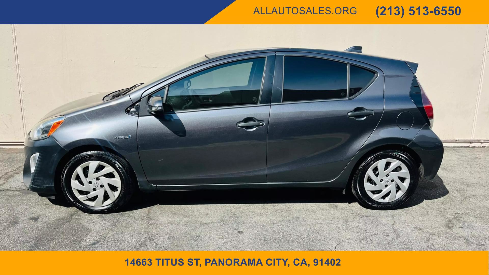 2015 Toyota Prius c Two photo 2