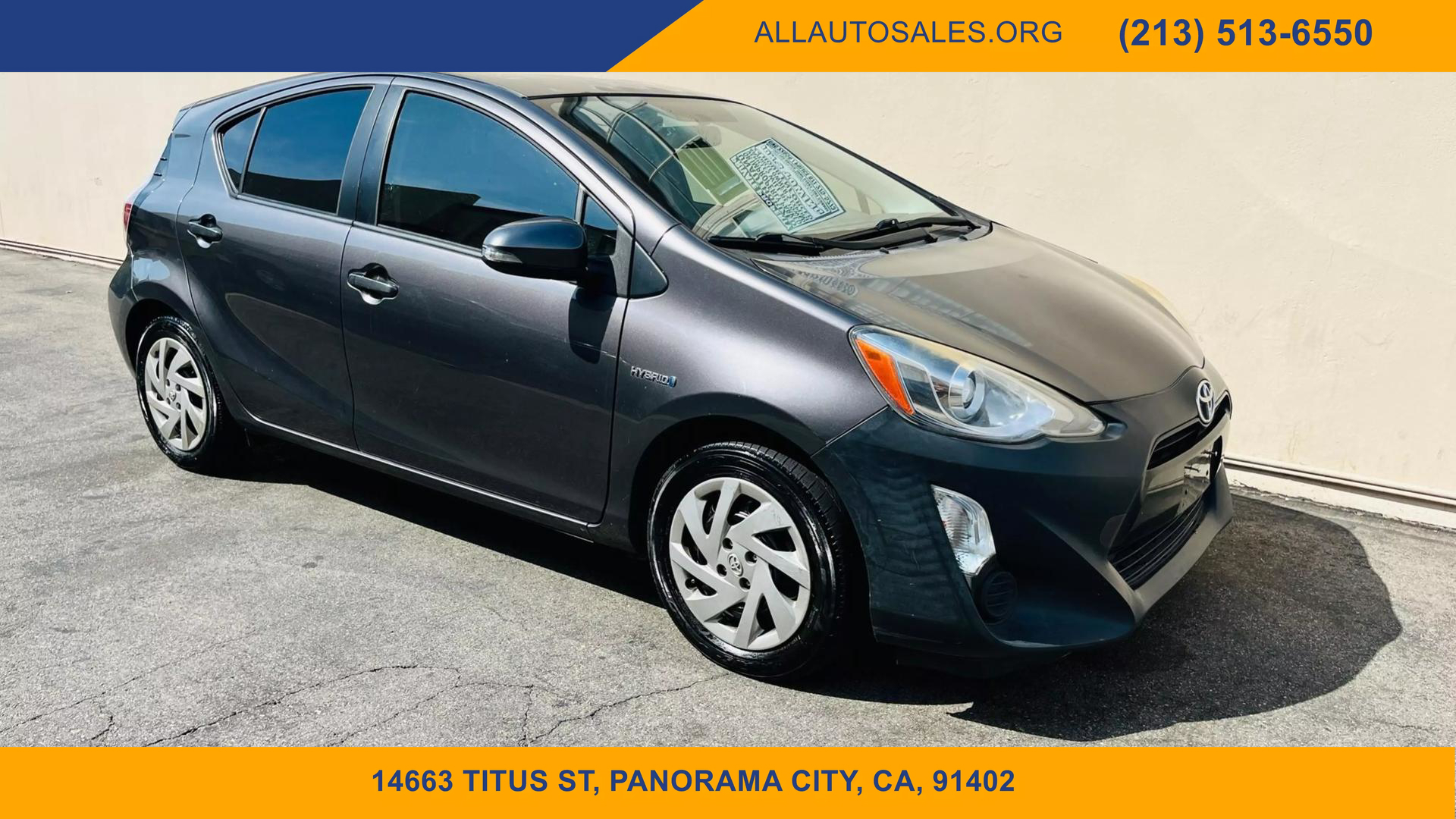 2015 Toyota Prius c Two photo 7