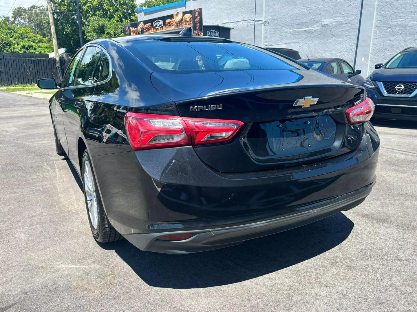 2023 Chevrolet Malibu 1LT photo 4