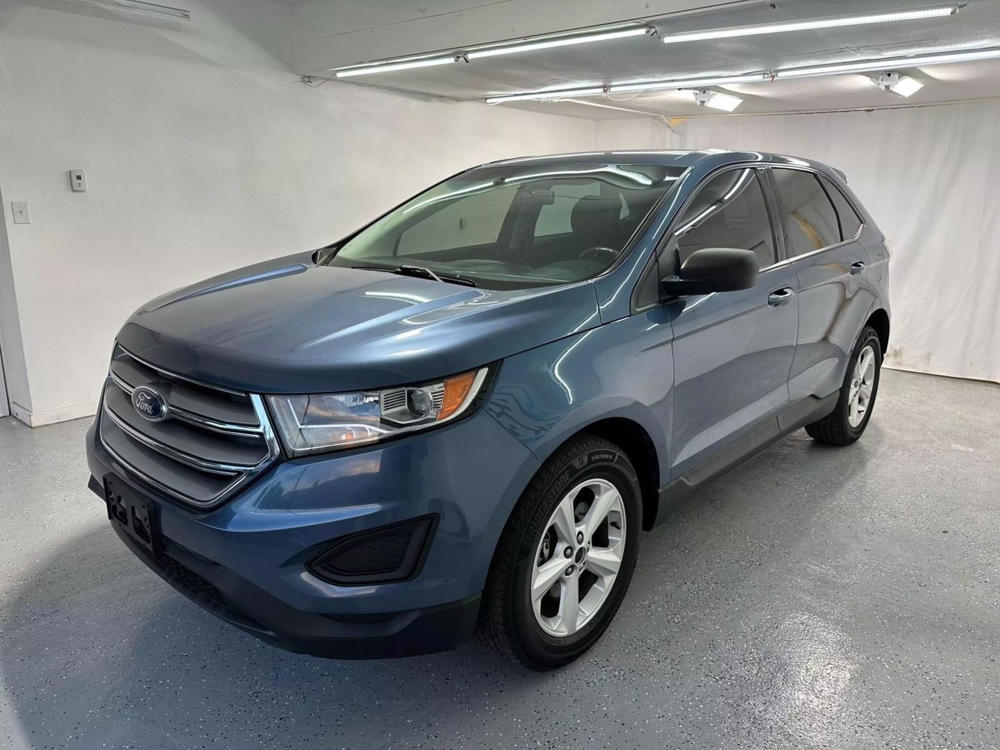 2018 Ford Edge SE photo 3