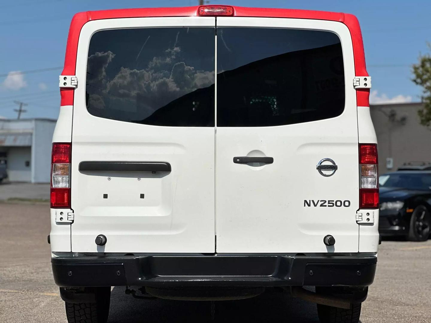 2018 Nissan Nv2500 Hd Cargo - Image 7