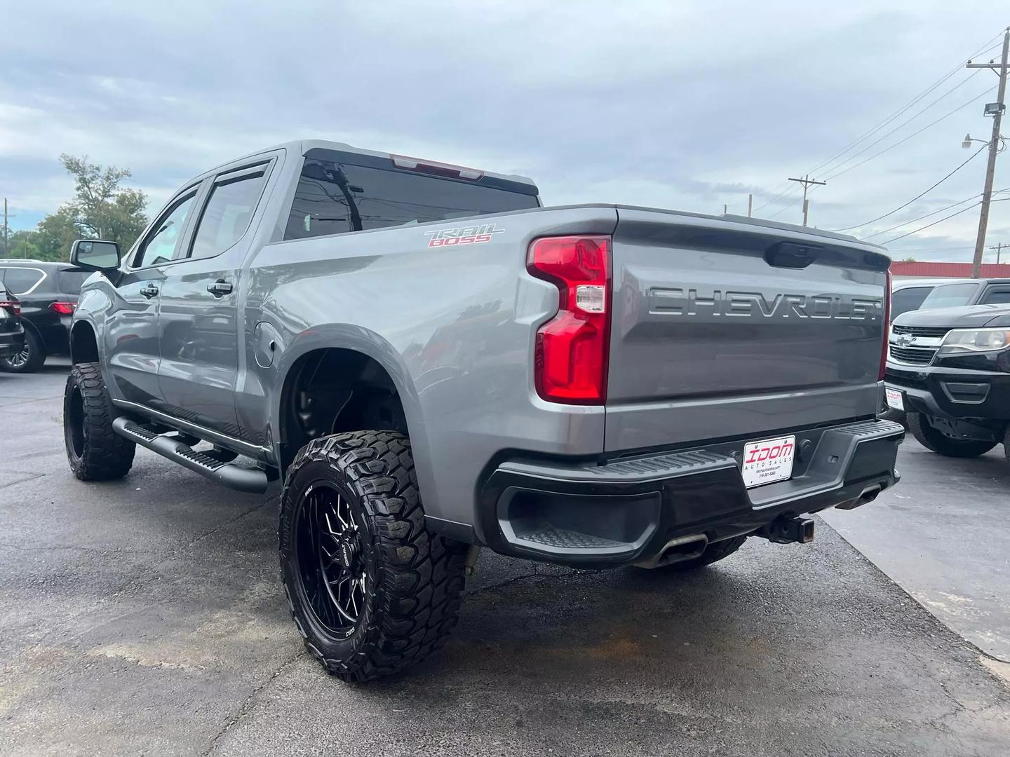 2021 Chevrolet Silverado 1500 Crew Cab - Image 8