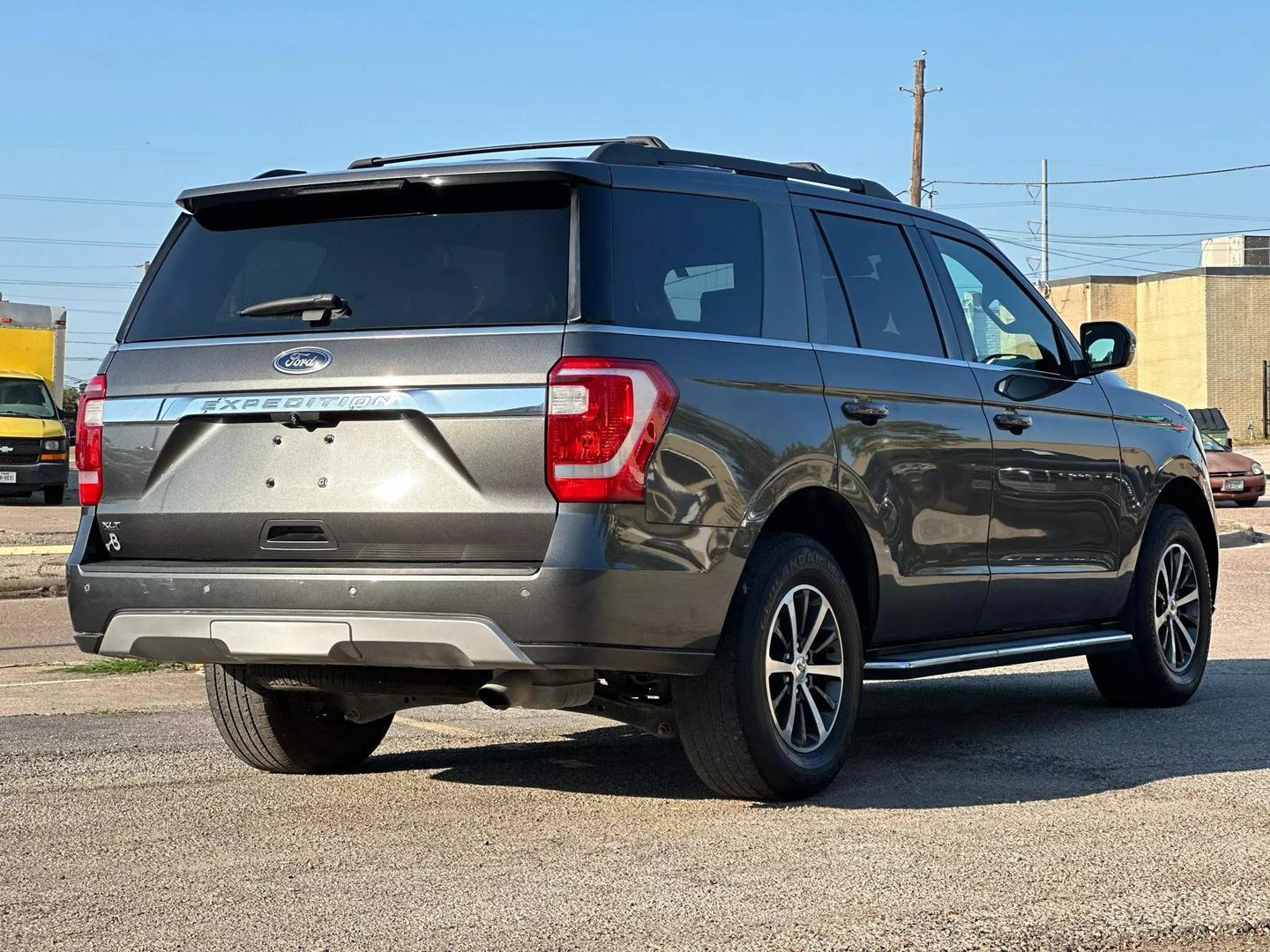 2018 Ford Expedition - Image 8