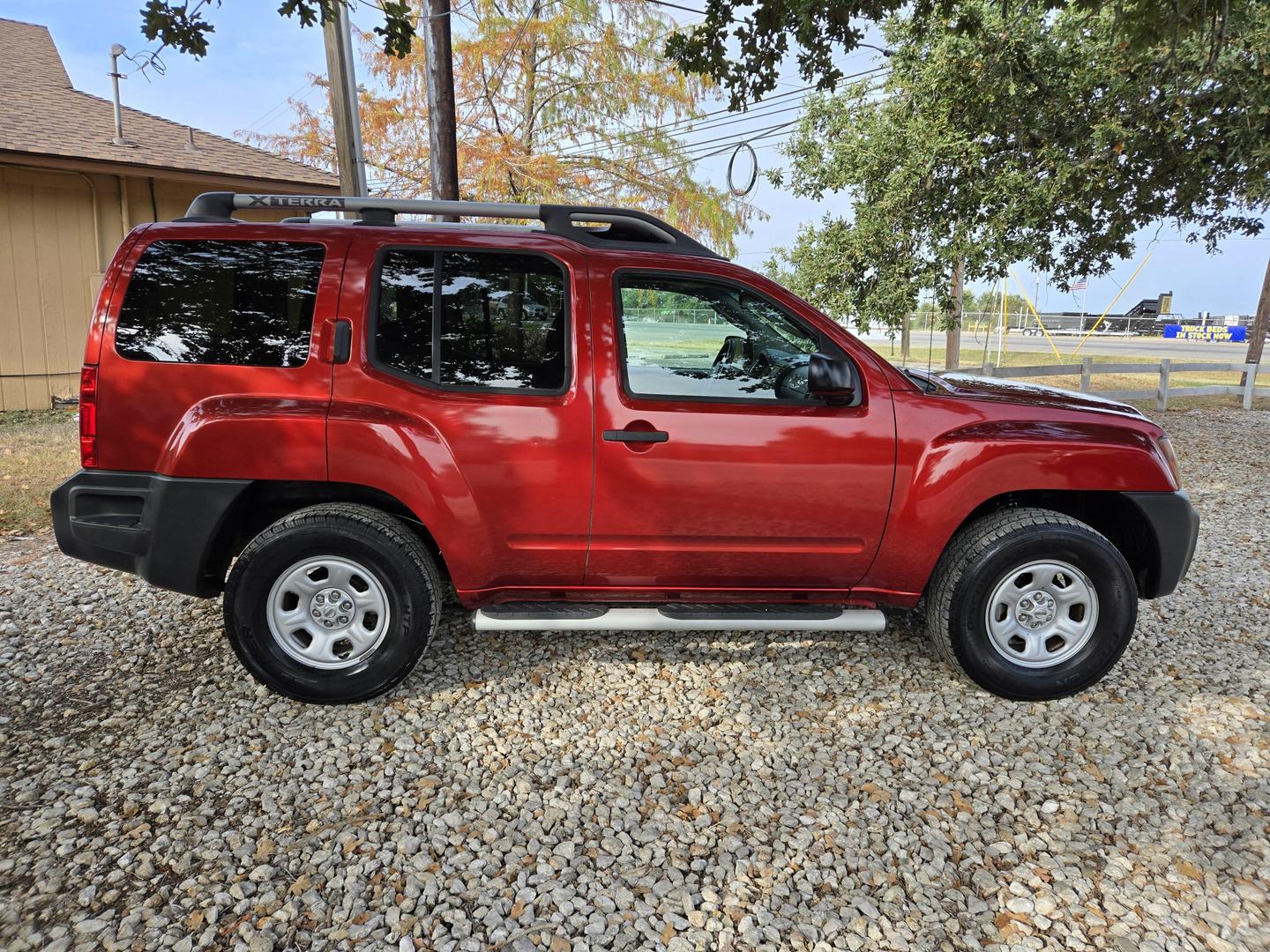 2011 Nissan Xterra X photo 6