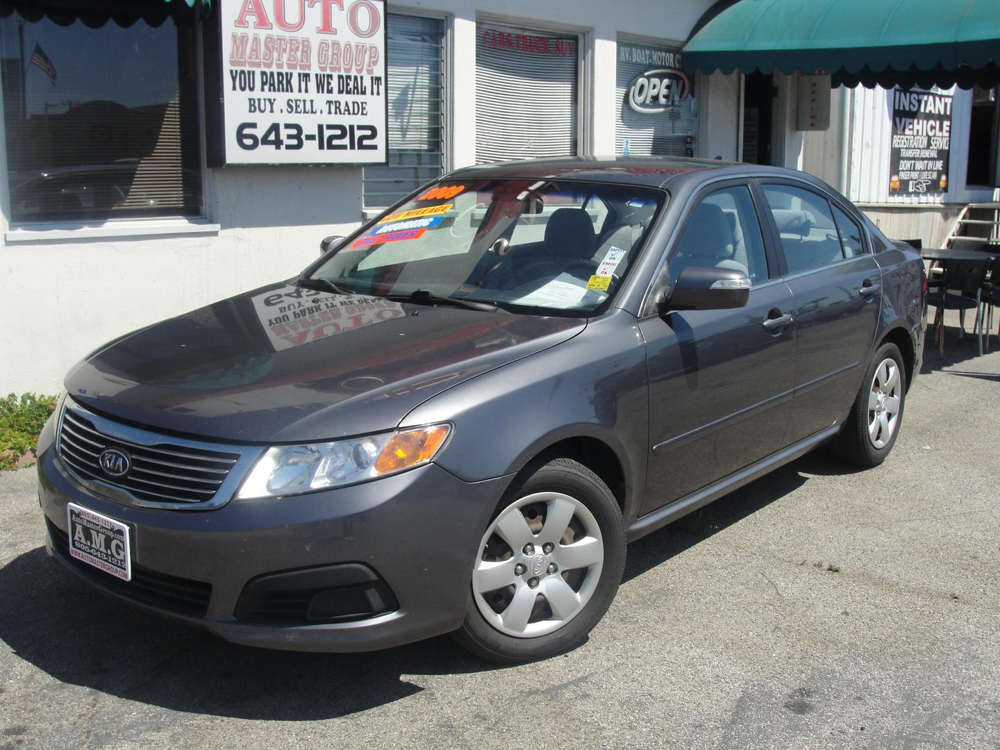 2009 Kia Optima LX photo 3