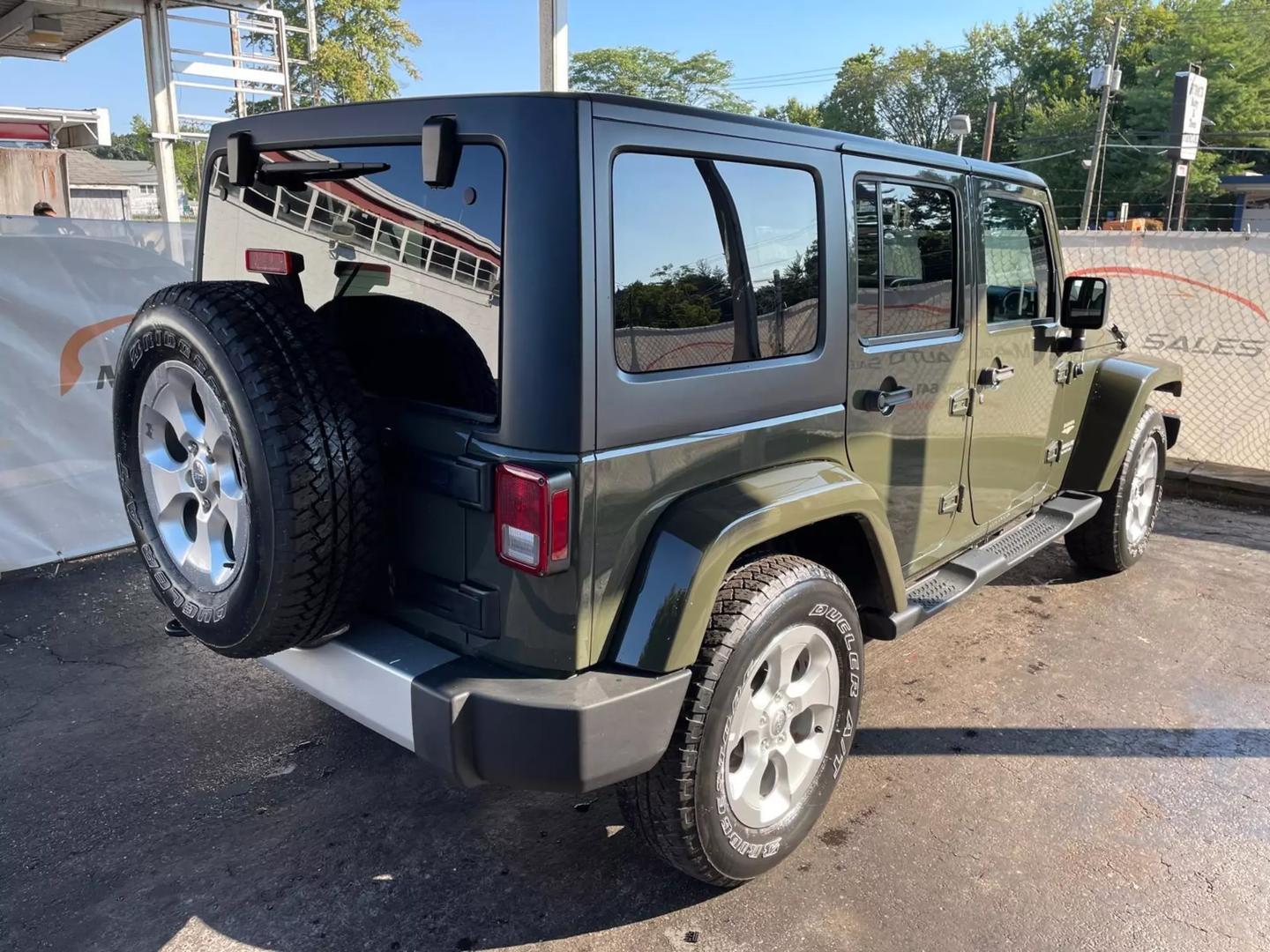 2015 Jeep Wrangler - Image 13