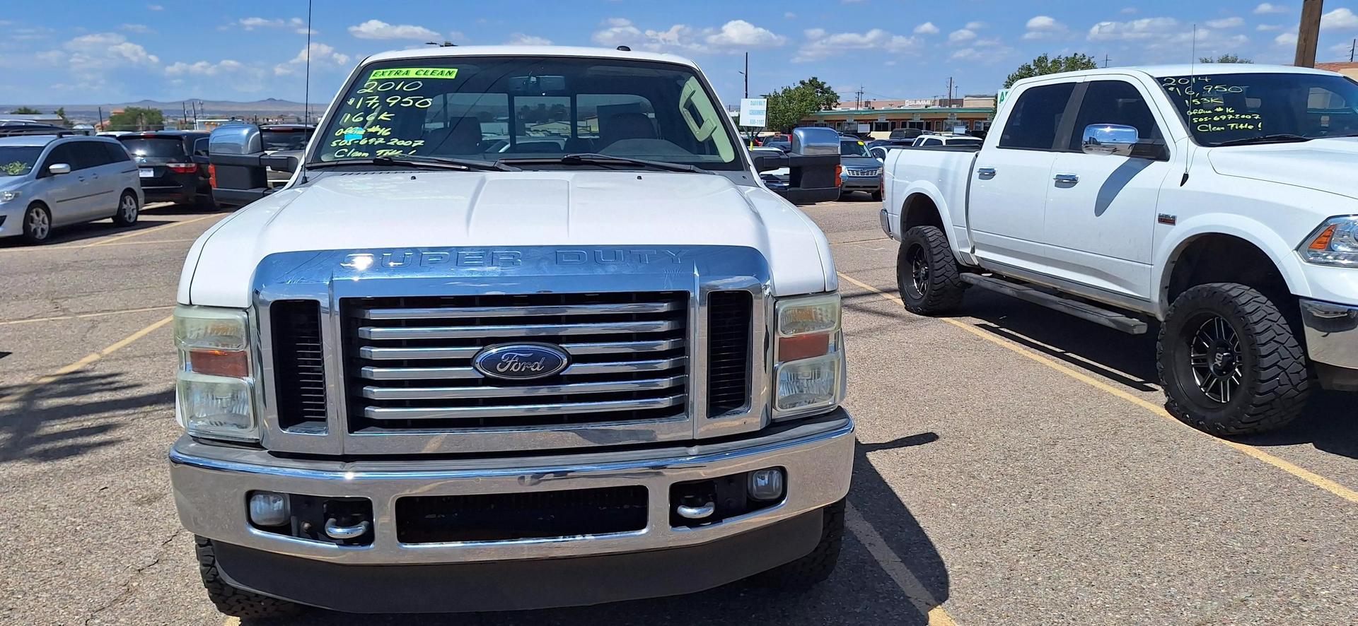 2010 Ford F-250 Super Duty Lariat photo 2