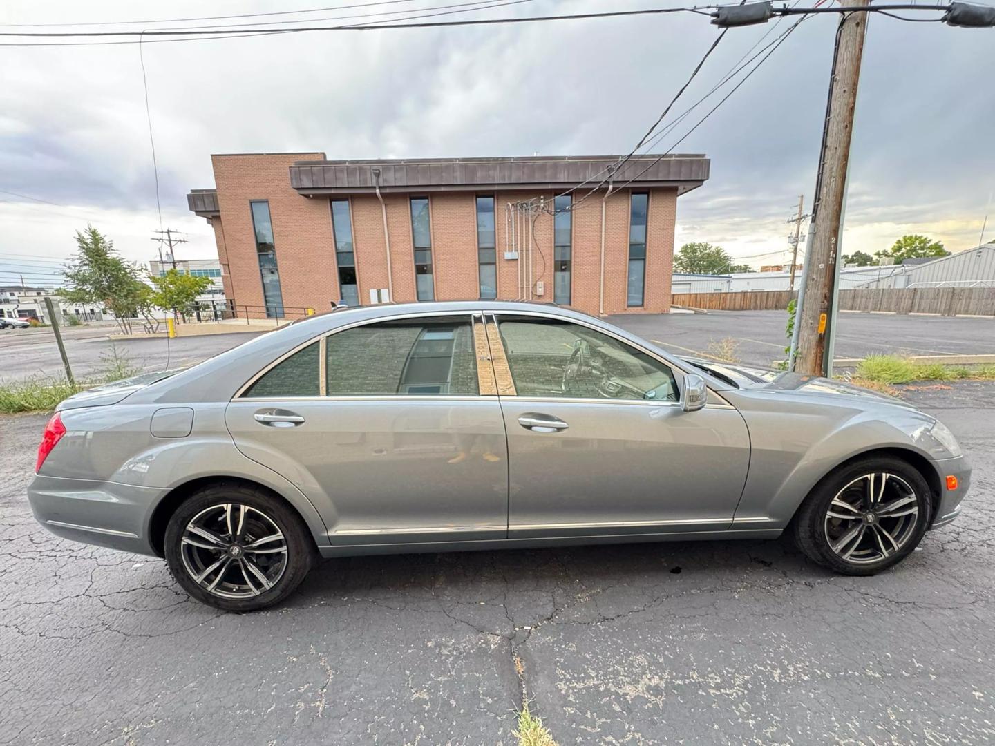 2013 Mercedes-Benz S-Class S550 photo 4