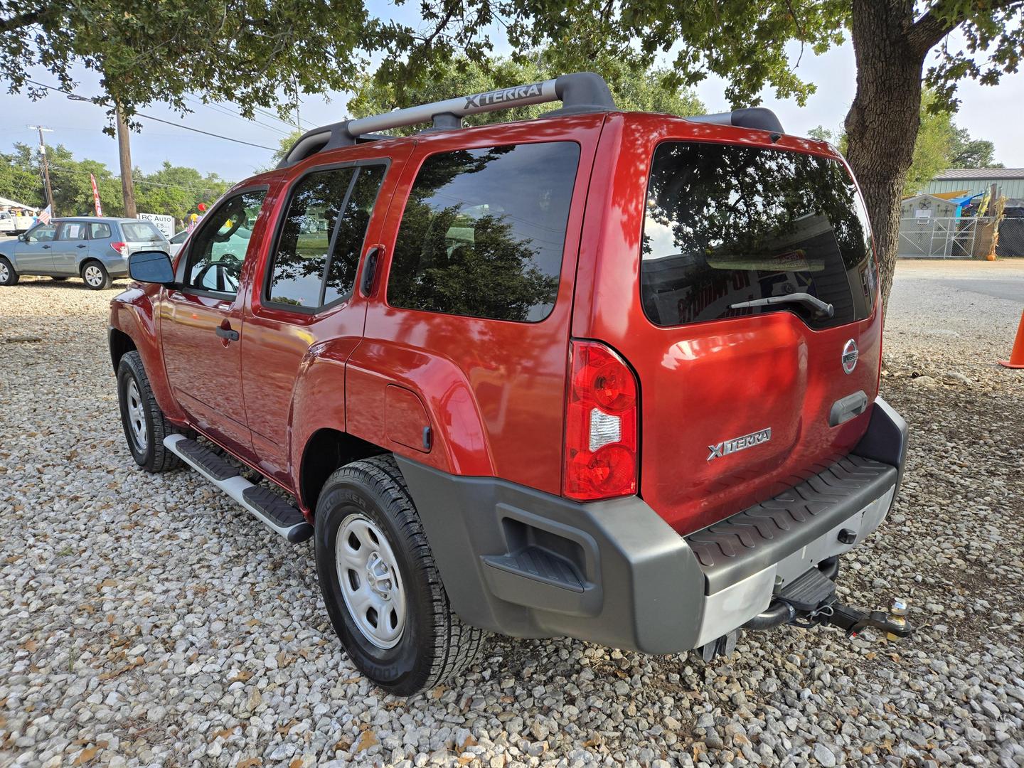 2011 Nissan Xterra X photo 3