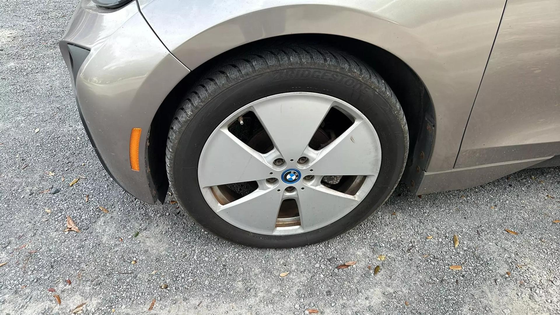 2014 BMW i3 Base photo 3