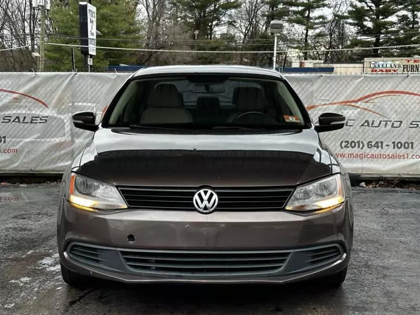 2011 Volkswagen Jetta - Image 5