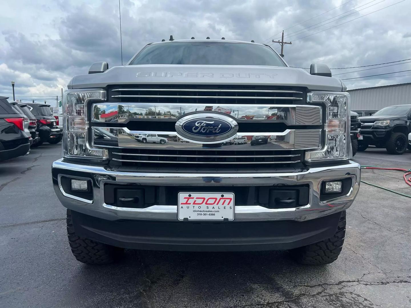 2019 Ford F250 Super Duty Crew Cab - Image 8