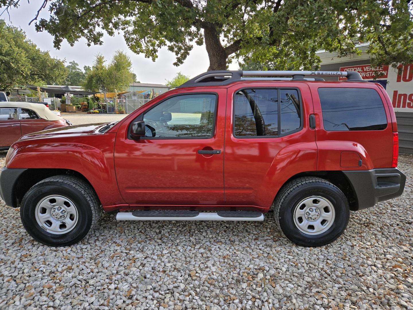 2011 Nissan Xterra X photo 2