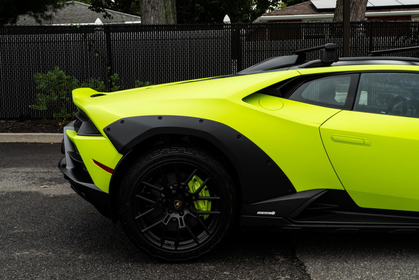 2023 Lamborghini Huracan - Image 19