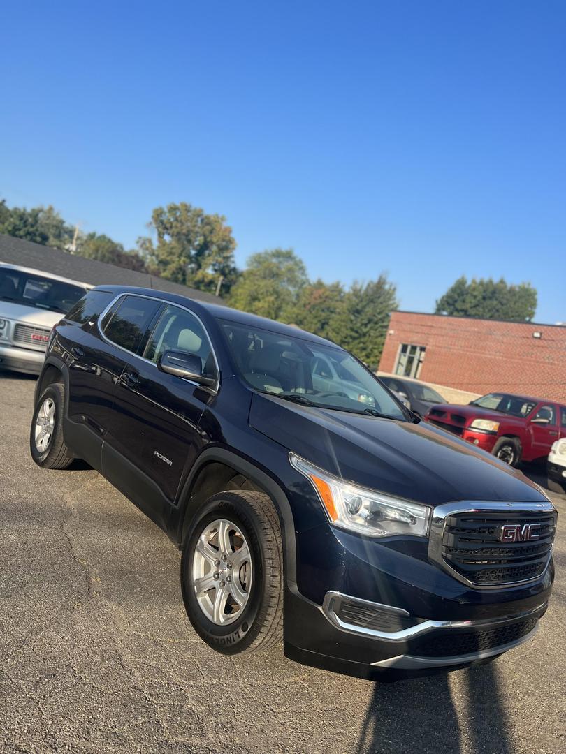 2017 GMC Acadia SLE-1 photo 2