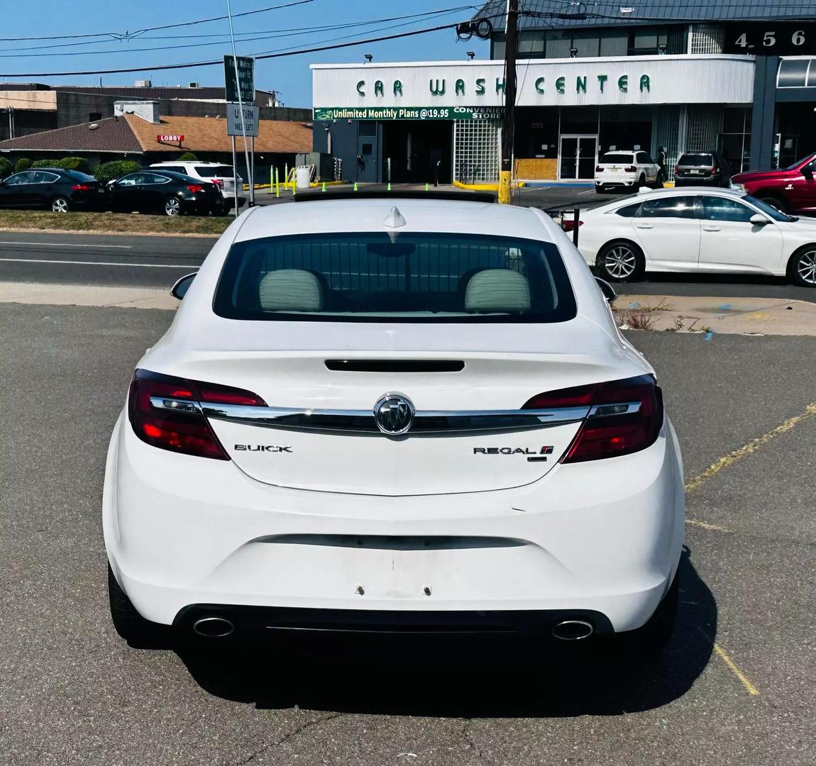 2016 Buick Regal - Image 8