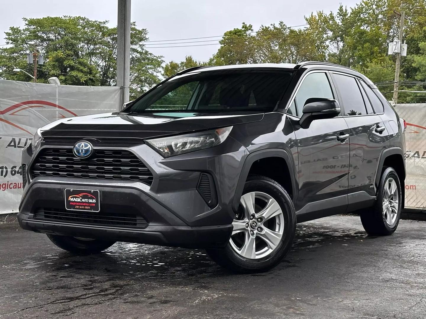 2019 Toyota Rav4 Hybrid - Image 1