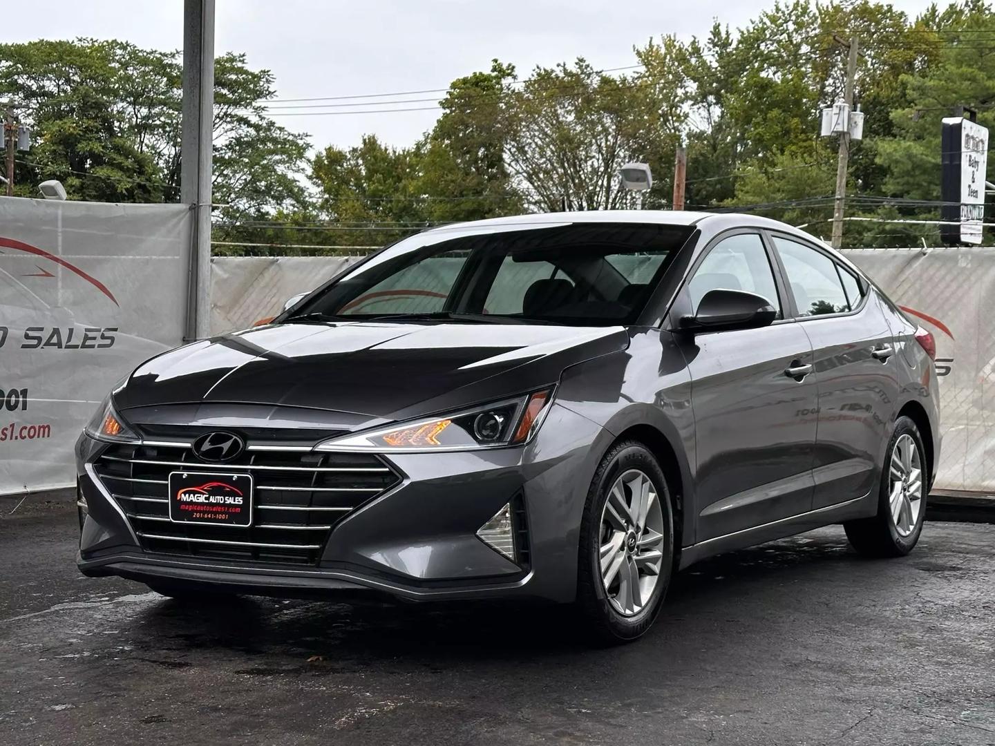 2020 Hyundai Elantra - Image 3