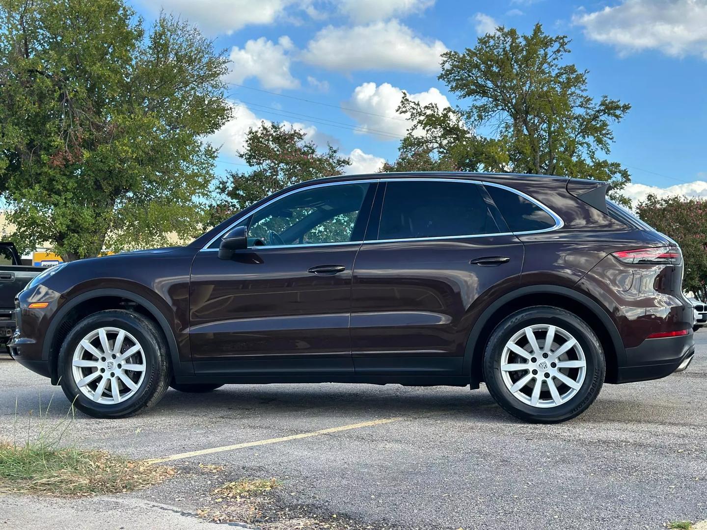 2019 Porsche Cayenne - Image 4