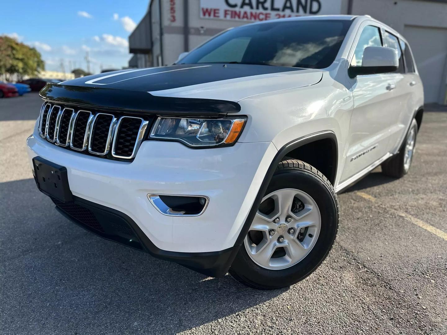 2017 Jeep Grand Cherokee - Image 4