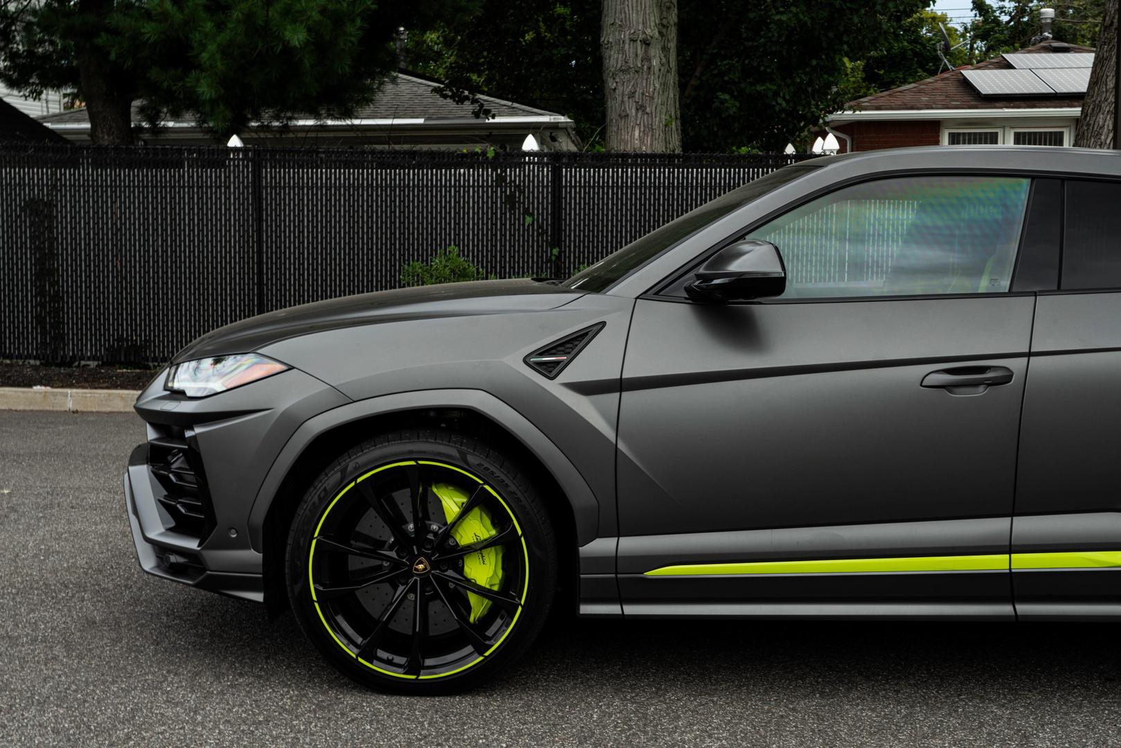 2021 Lamborghini Urus - Image 12