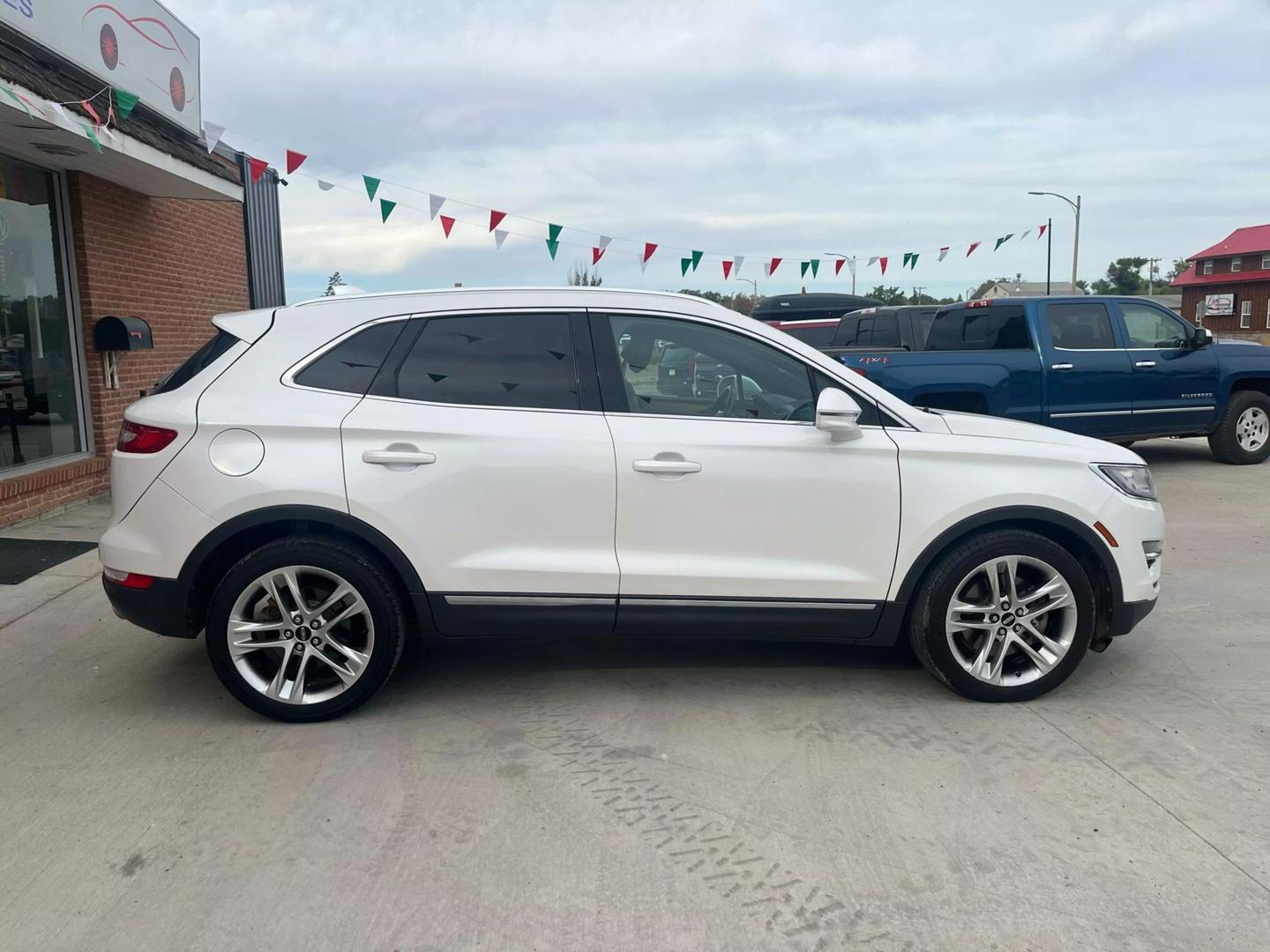 2015 Lincoln MKC Base photo 5