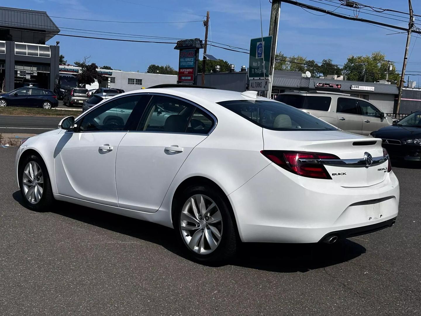 2016 Buick Regal - Image 6