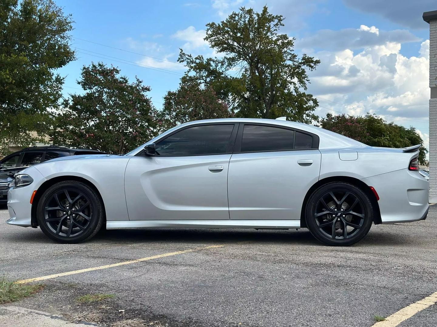 2019 Dodge Charger - Image 4