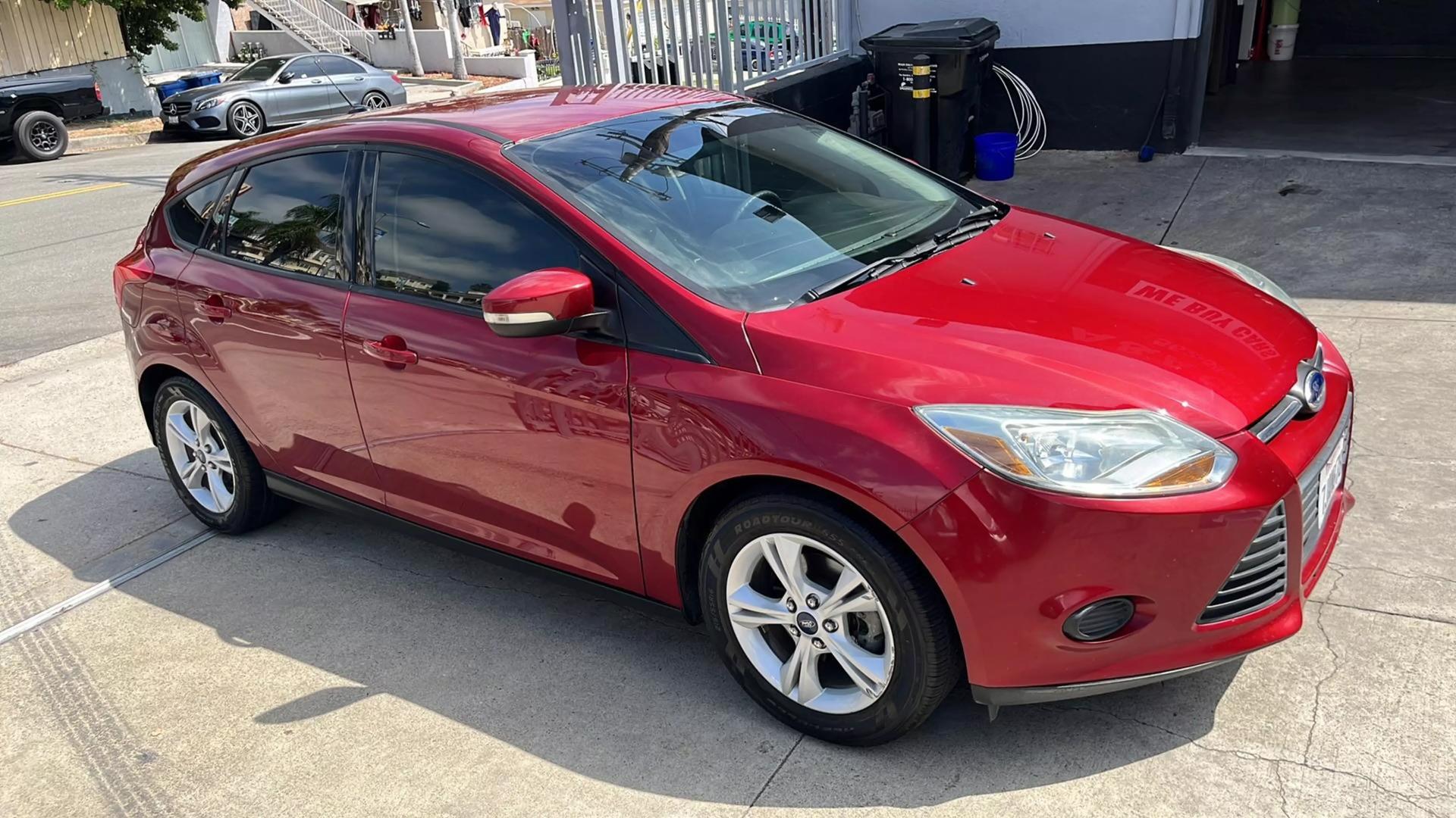 2014 Ford Focus SE photo 6