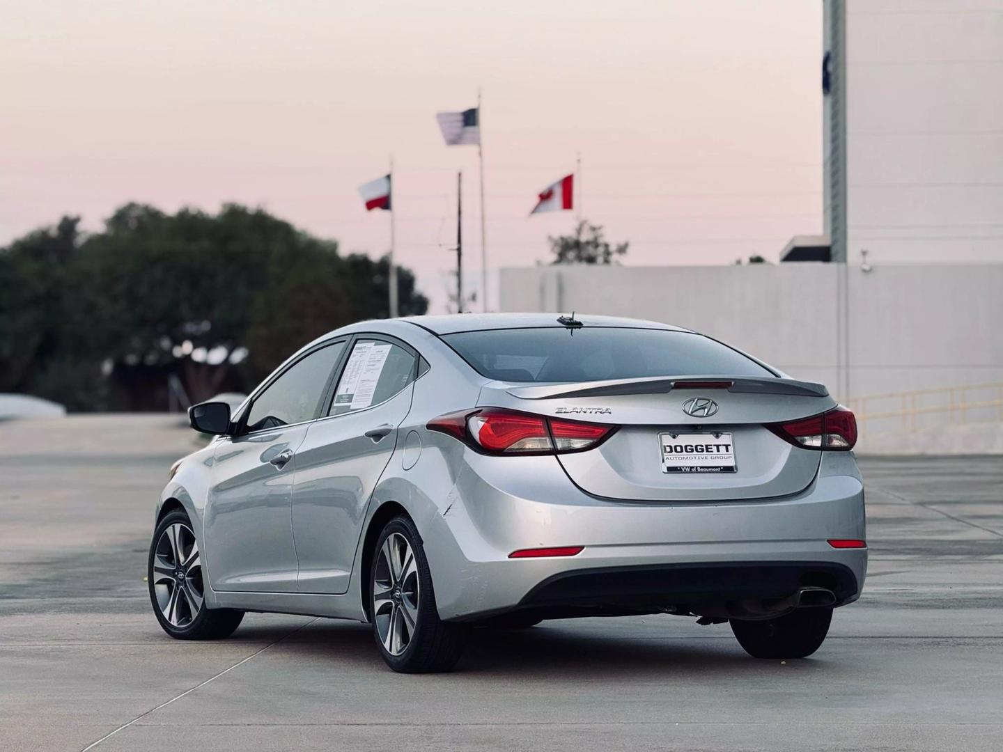 2016 Hyundai Elantra Sport photo 3