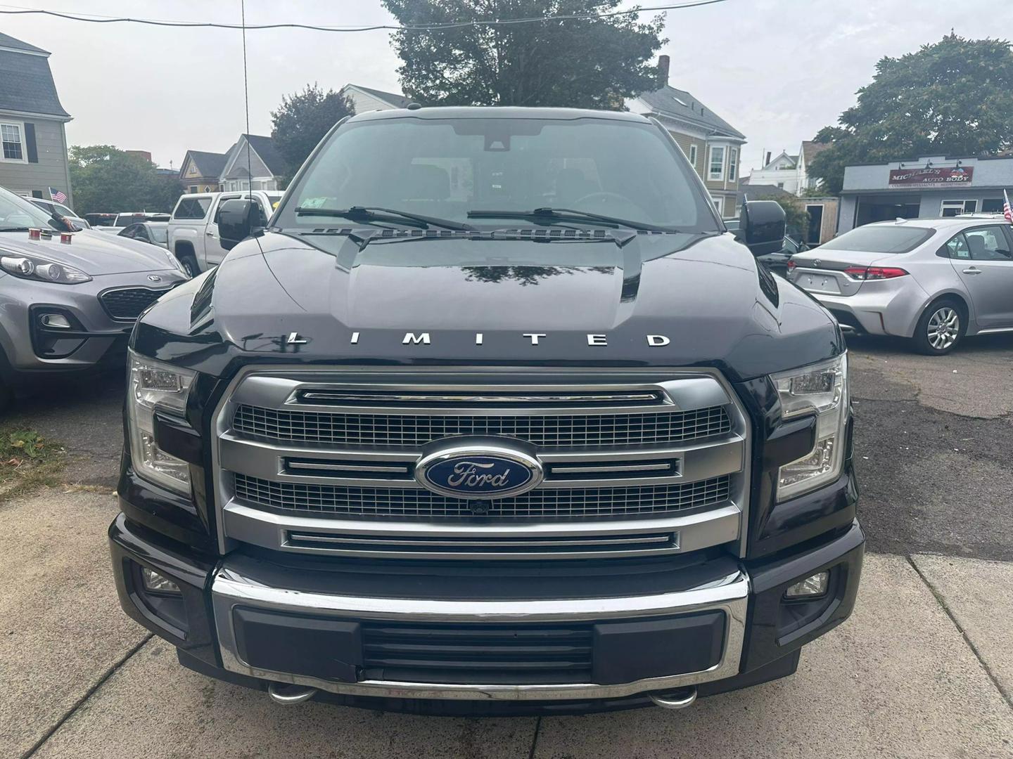 2017 Ford F-150 Limited photo 2