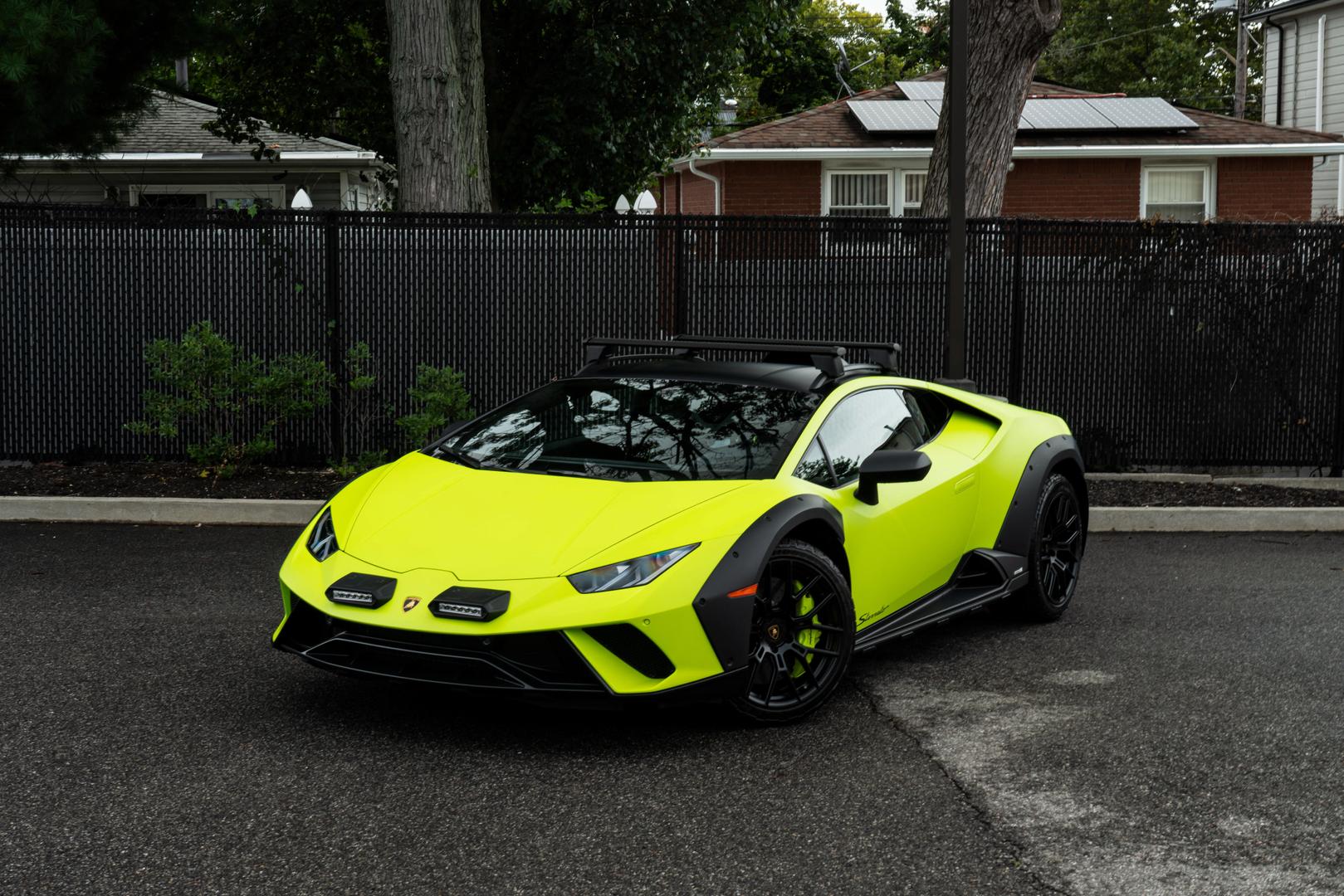 2023 Lamborghini Huracan - Image 10