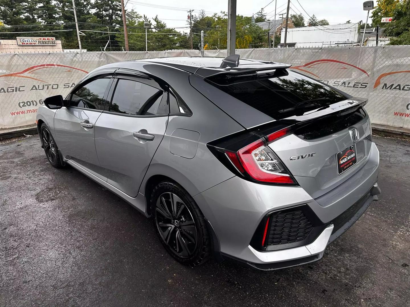 2017 Honda Civic - Image 13