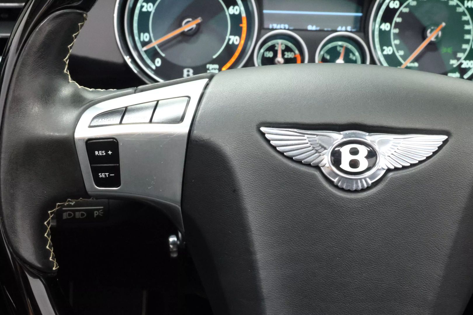 2014 Bentley Continental - Image 24