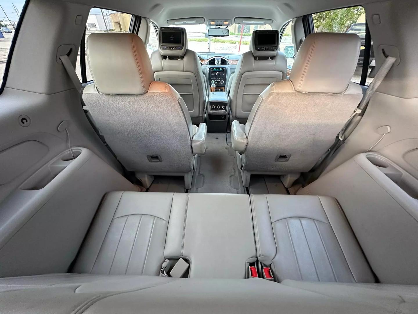 2011 Buick Enclave - Image 23