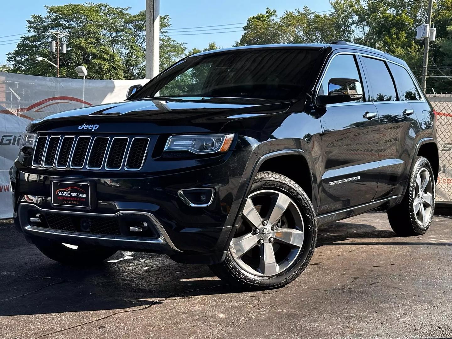 2015 Jeep Grand Cherokee - Image 1